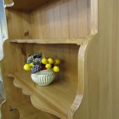 Estantería de pino