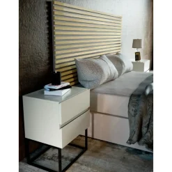 Cabecero listones de madera horizontales