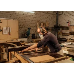 Cómoda madera de castaño Luz