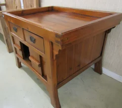 Mesa auxiliar rústica