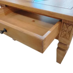 Mesa de centro egurra leihoa