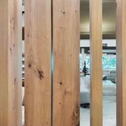 Separador ambientes giratorio con LED